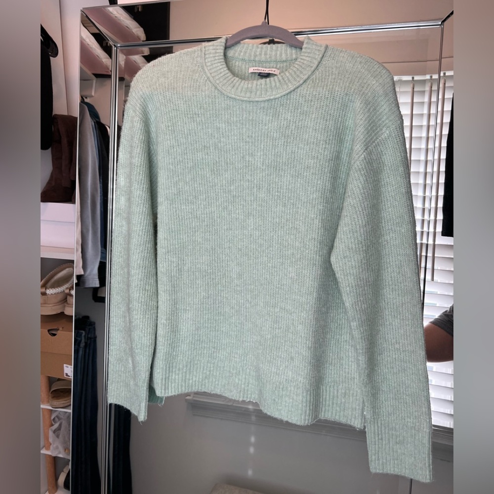 American Eagle sweater